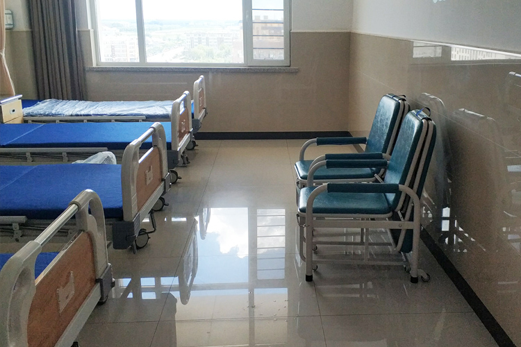 共享陪護椅亮相大慶市第一人民醫(yī)院