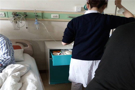 共享陪護床-法瑞納共享掃碼陪護床單獨形態(tài)變身兩用！使用大過于適用