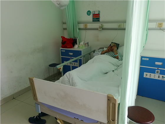 花粉共享陪護(hù)床