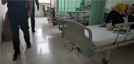 法瑞納花粉共享醫(yī)院陪護床