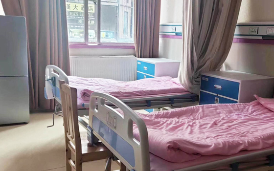 醫(yī)院陪護新選擇：花粉共享陪護床