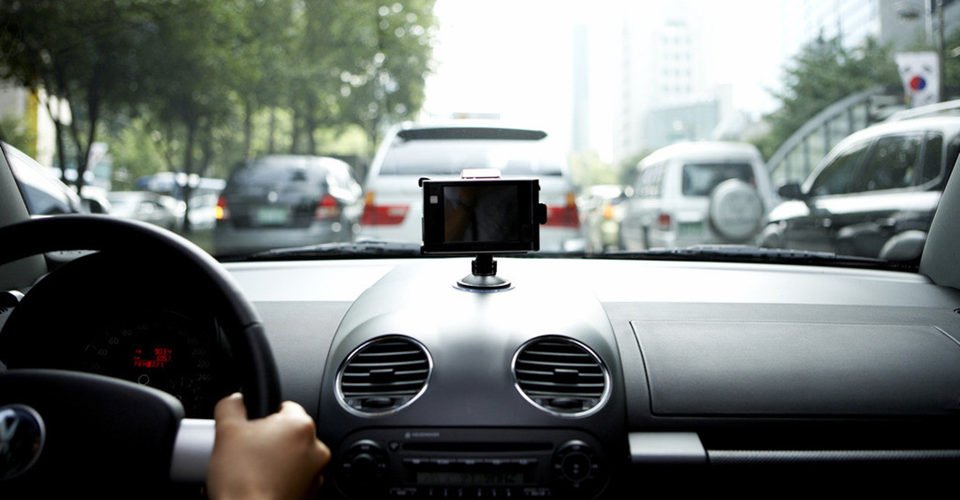 塞、堵、慢、污染等，已小轎車出行成通病