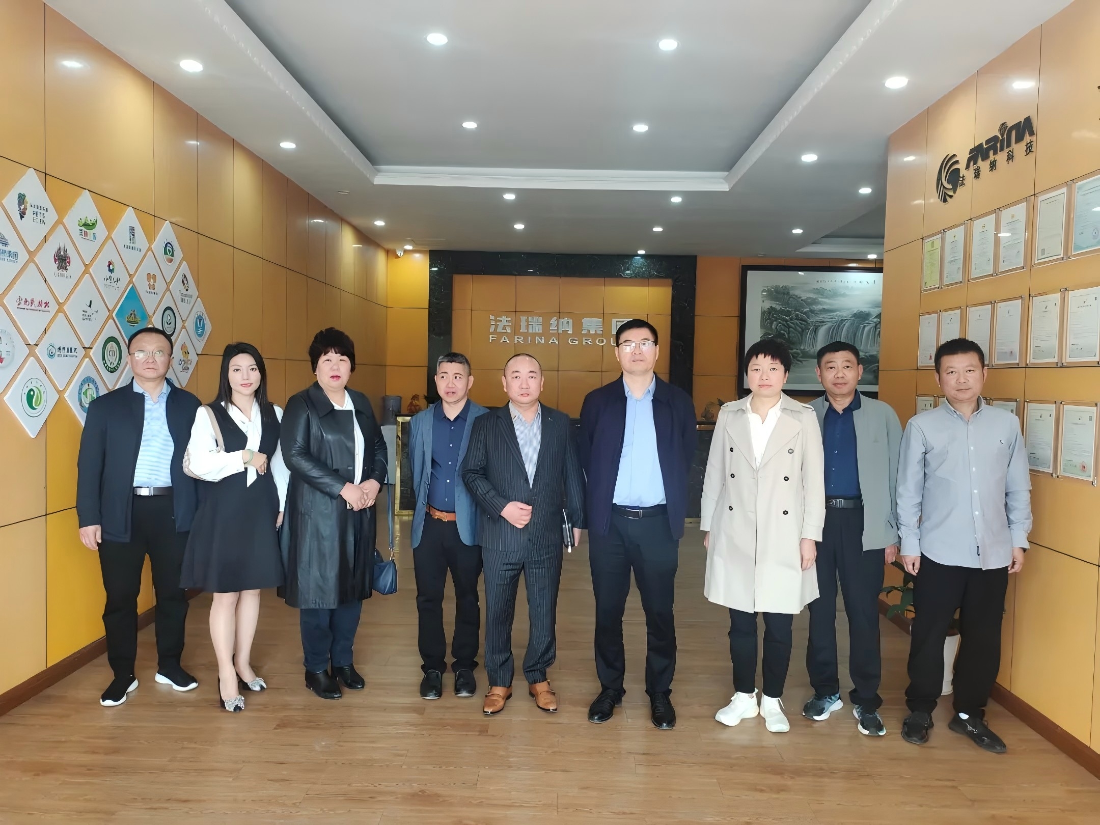 熱烈歡迎河南省汝南縣領(lǐng)導(dǎo)一行蒞臨法瑞納集團(tuán)參觀指導(dǎo)！